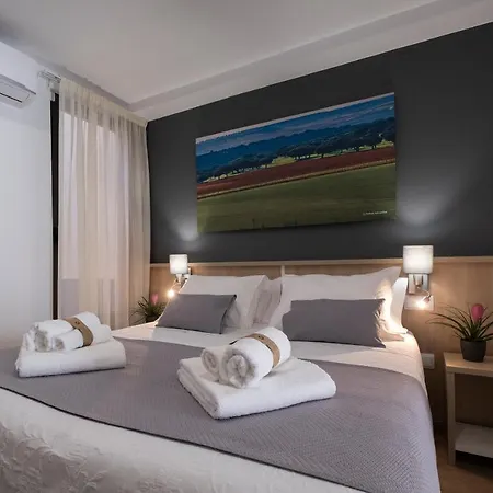 Luxor Torre Del Clavero